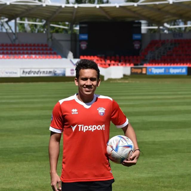 Egy Maulana Vikri gabung FC ViOn Zlate Moravce.