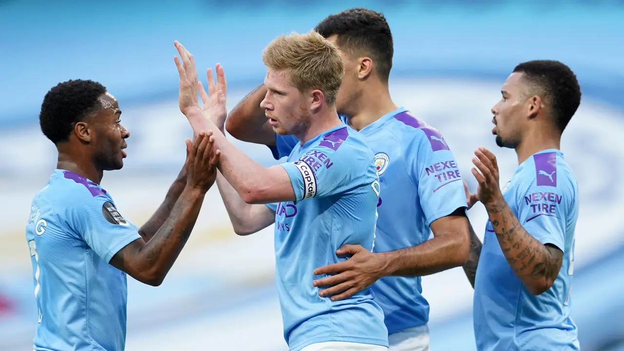 Manchester City Bantai Liverpool 4-0 di Etihad