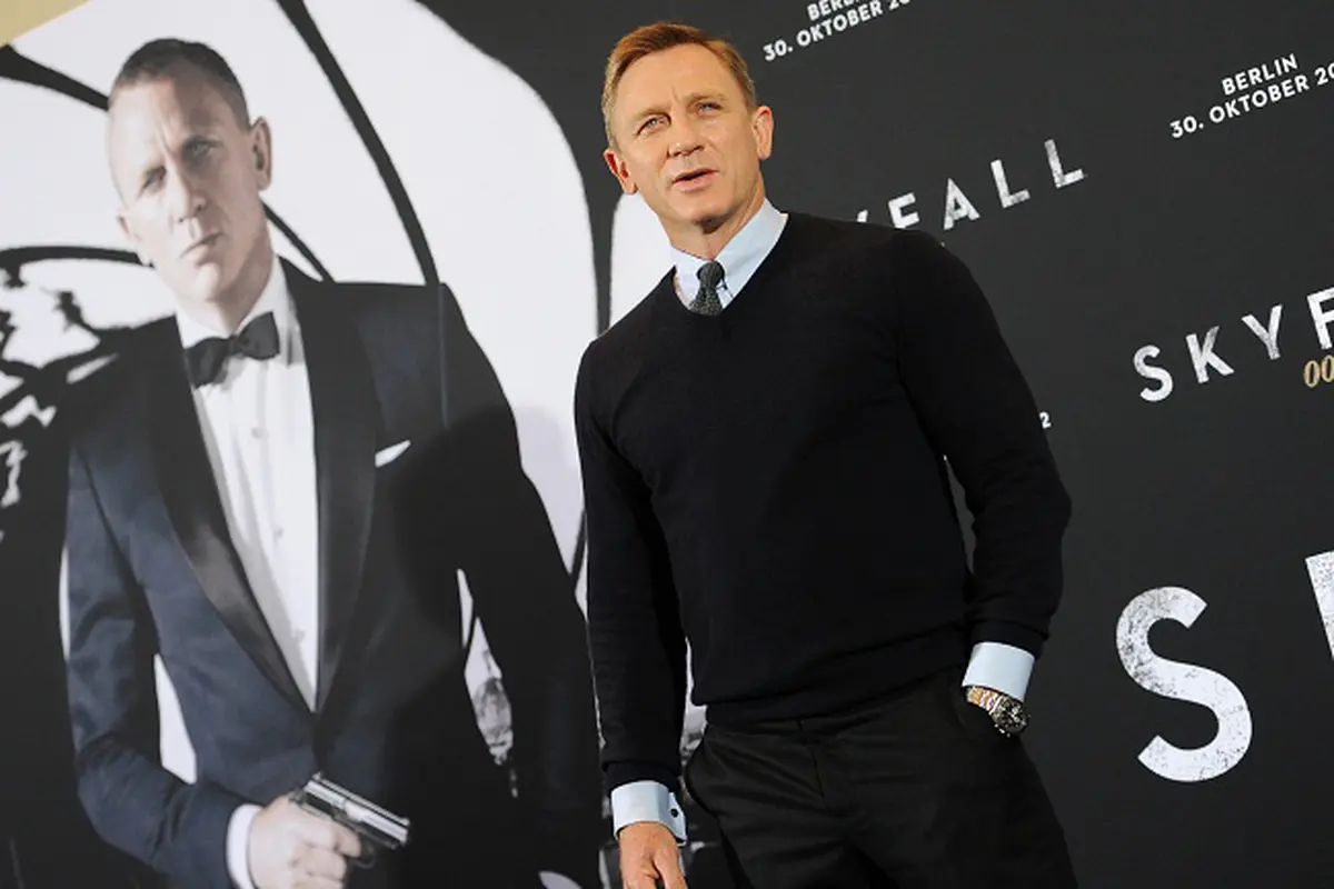 [Bintang] Daniel Craig