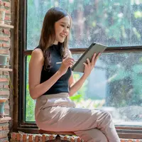 Menjalani hidup dengan tegar./copyright&nbsp;shutterstock.com/g/whyframe