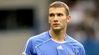 Chelsea&#039;s Andriy Shevchenko appears during a Premeirship game against Manchester City at Stamford Bridge, London, 20 August 2006. Chelsea won 3-0. AFP PHOTO / JOHN D MCHUGH