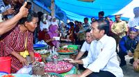 Presiden Joko Widodo atau Jokowi memastikan harga kebutuhan pokok sangat baik menjelang Hari Raya Idul Adha 2024. (Lizsa Egeham).