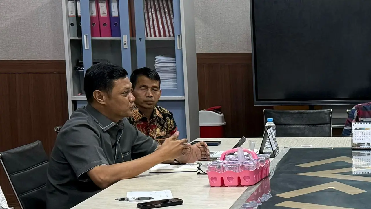 Tim Kuasa Hukum PT Aditarina mengadu ke DPRD Makassar .