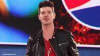 Pamer Wanita Seksi di Videoklip, Robin Thicke Dikecam