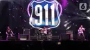 <p>Boy band lawas era 90-an asal Inggris, 911 saat tampil pada hari pertama The 90's Festival 2023 di Gambir Expo Kemayoran, Jakarta Utara, Sabtu (12/8/2023). (Liputan6.com/Johan Tallo)</p>