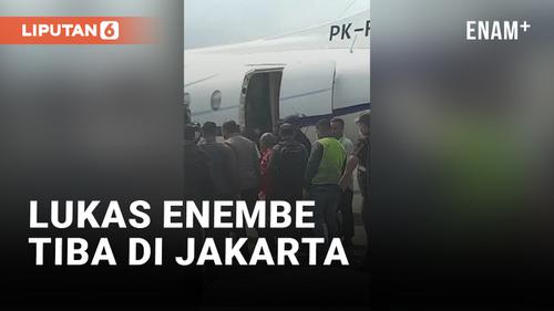 VIDEO: Tersangka Korupsi Gubernur Papua Lukas Enembe Tiba di Jakarta