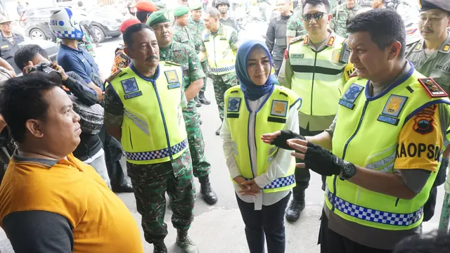 Sniper Jaga Gereja di Solo