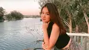 <p>Senyum tipis Rebecca Klopper ini juga masih tetap memperlihatkan lesung pipi yang dimiliki. Bahkan, kesan yang berbeda juga terlihat dalam penampilannya satu ini. (Liputan6.com/IG/@rklopperr)</p>