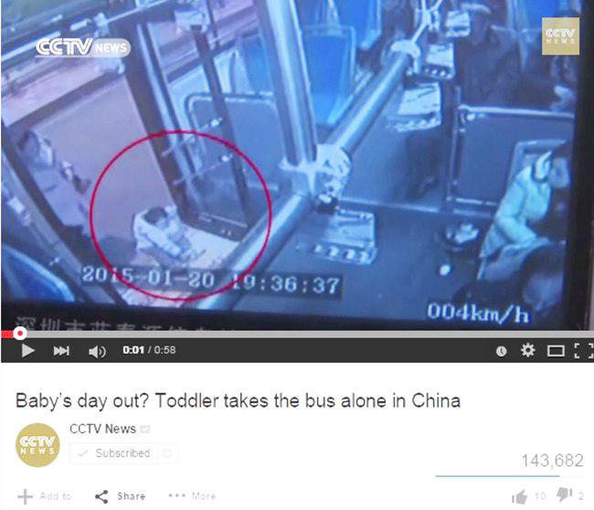 Bayi pemberani yang naik bus sendirian | foto: copyright facebook.com/cctvnewschina