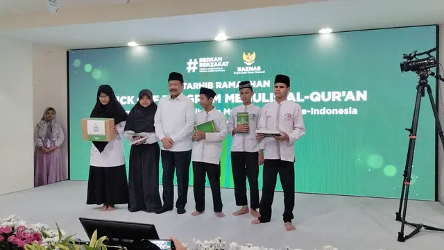 Badan Amil Zakat Nasional (BAZNAS) resmi melakukan kick off atau memulai Tarhib Ramadhan 1444 Hijriah berupa program menulis Al-Quran bersama.