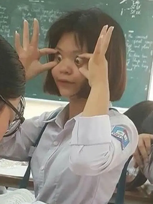 6 Ide Kreatif Murid Atasi Mengantuk Saat Sekolah Ini Absurd, Ada-Ada Saja