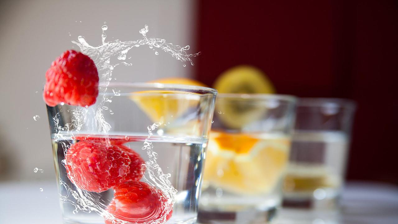 Ilustrasi minuman segar (Image by Christine Sponchia from Pixabay)