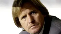 Legenda Jerman, Bernd Schuster yang diangkat Benfica sebagai pelatih baru tim pada 10 Juni 2010 dengan kontrak dua tahun. AFP PHOTO / CRISTINA QUICLER 