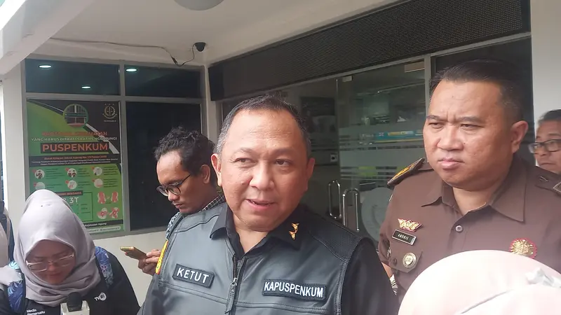 Kapuspenkum Kejagung Ketut Sumedana di Gedung Kejagung, Jakarta Selatan. (Merdeka.com/Muhammad Genantan Saputra)