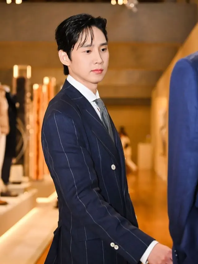 Kontroversi Berujung Gelombang Protes, Park Sung Hoon Dikabarkan Mundur dari Perannya di 'THE TYRANT'S CHEF (credit: instagram.com/boxabum).
