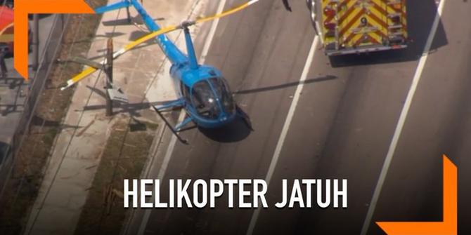 VIDEO: Helikopter Jatuh, Baling-Balingnya Tewaskan Penumpang Truk