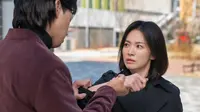 Song Hye Kyo dalam serial The Glory. (Foto: Graphyoda/Netflix)