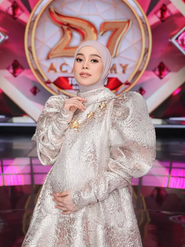 Gaya Dress Lesti Kejora