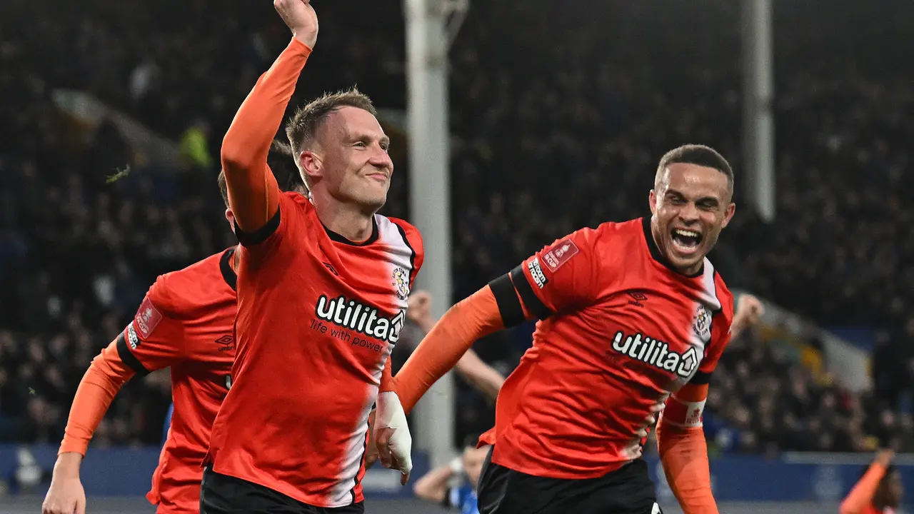FOTO Luton Town