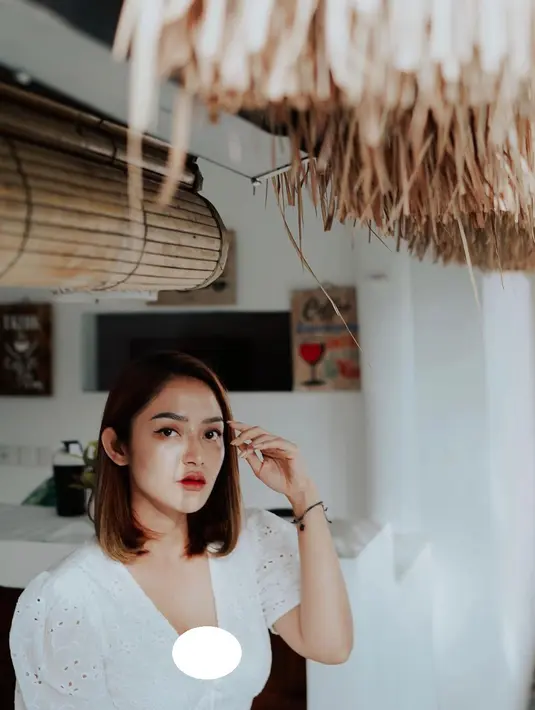 <p>Dua tahun lalu, dia juga sempat berambut pendek. (Foto: Instagram/ sitibadriahh)</p>