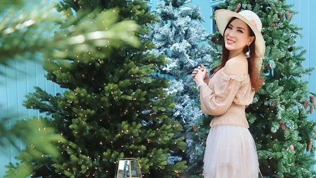 Ikut Terseret Kasus Video Syur, Ini 7 Gaya Kasual Angela Tee Eks 7 Icons