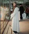 Sebagai pengguna hijab bukan halangan bagi Natasha Rizky untuk tampil stylish. Terlihat dari OOTD-nya liburan di Jepang yang tetap terlihat chic dengan busana santun [@natasharizkynew]