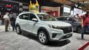 Honda BR-V tipe S M/T menawarkan harga Rp287,8 juta. Low SUV berkapasitas tujuh penumpang ini dibekali mesin 1.500cc DOHC dengan teknologi i-VTEC yang menghembuskan tenaga sebesar 121 PS. Mobil ini juga hadir dengan beberapa fitur up to date seperti Anti-Lock Breaking System (ABS), LED headlamp dengan Daytime Running Light (DRL), headunit touchscreen 7 inci, Hill Start Assist (HSA) dan Vehicle Stability Assist (VSA).