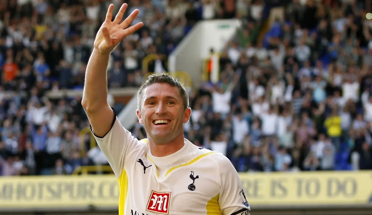 1. Robbie Keane - Pria asal Irlandia ini merupakan salah satu di antara pemain yang sering berganti klub. Mantan bomber Tottenham Hotspur ini pernah memperkuat 10 klub berbeda dalam waktu satu setengah dekade. (AFP/Ian Kington)
