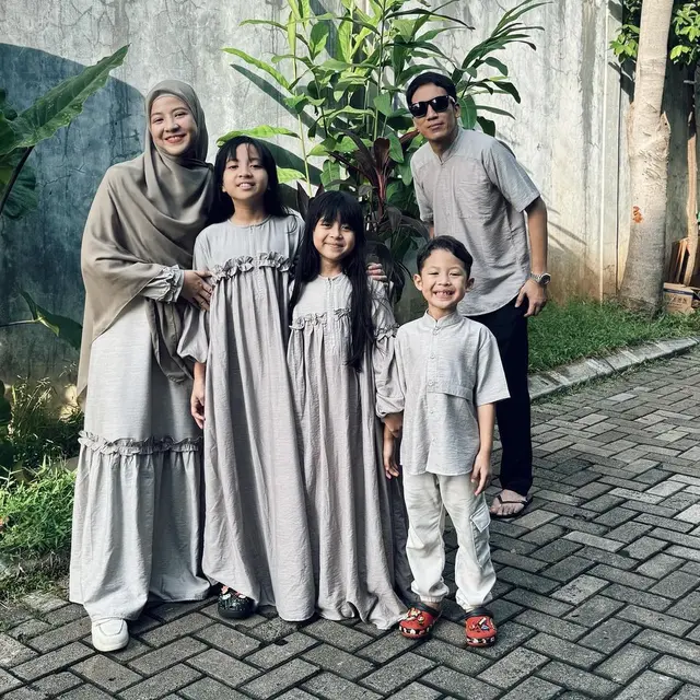 Keluarga Desta-Natasha Rizki