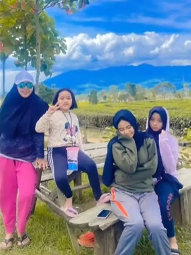 Dian Rositaningrum, mantan istri Opick (Instagram/dianerose_bundee)