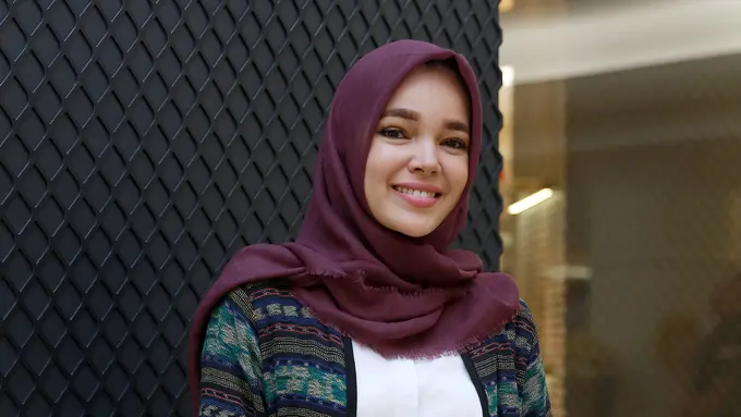 [Bintang] Dewi Sandra