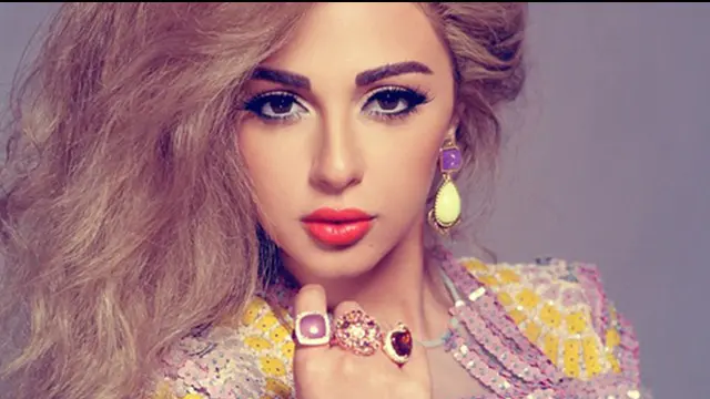 Selain cantik, wanita Arab akan bertambah kecantikannya apabila ia mengasah bakat dan menuai banyak prestasi.