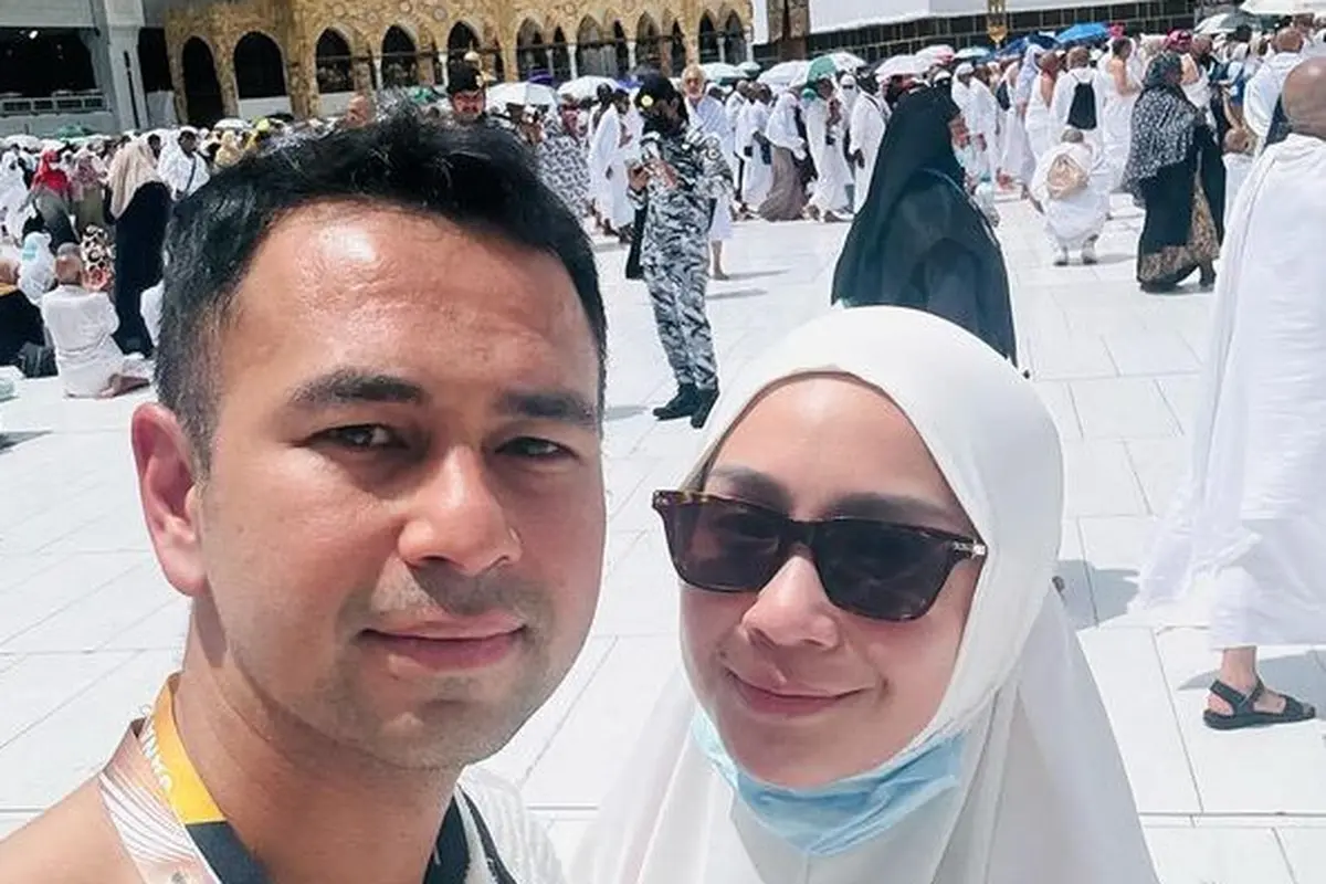 Tampilan Sederhana Nagita Slavina di Hari Pertama Ibadah Haji