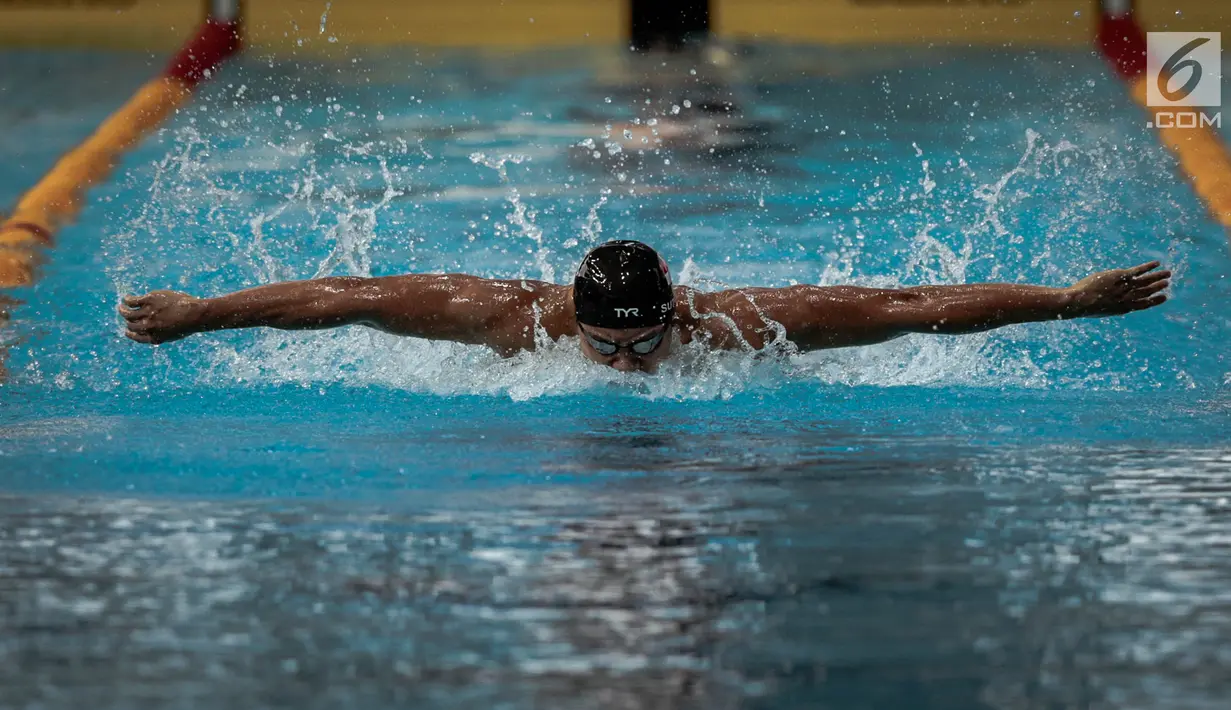 Glenn Victor Sutanto tampil di nomor 100 meter gaya kupu-kupu SEA Games 2017 di National Aquatic Centre, Malaysia, (23/8). Glenn berhasil membawa medali perunggu  dalam kategori 100 gaya kupu-kupu. (Liputan6.com/Faizal Fanani)
