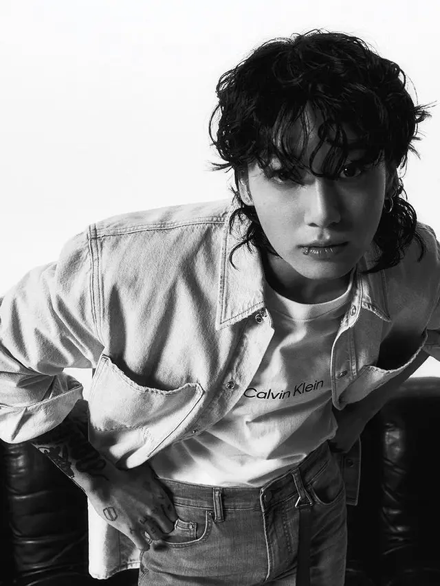 Potret Jungkook BTS  Bersama Calvin Klein, credit: Instagram @calvinklein