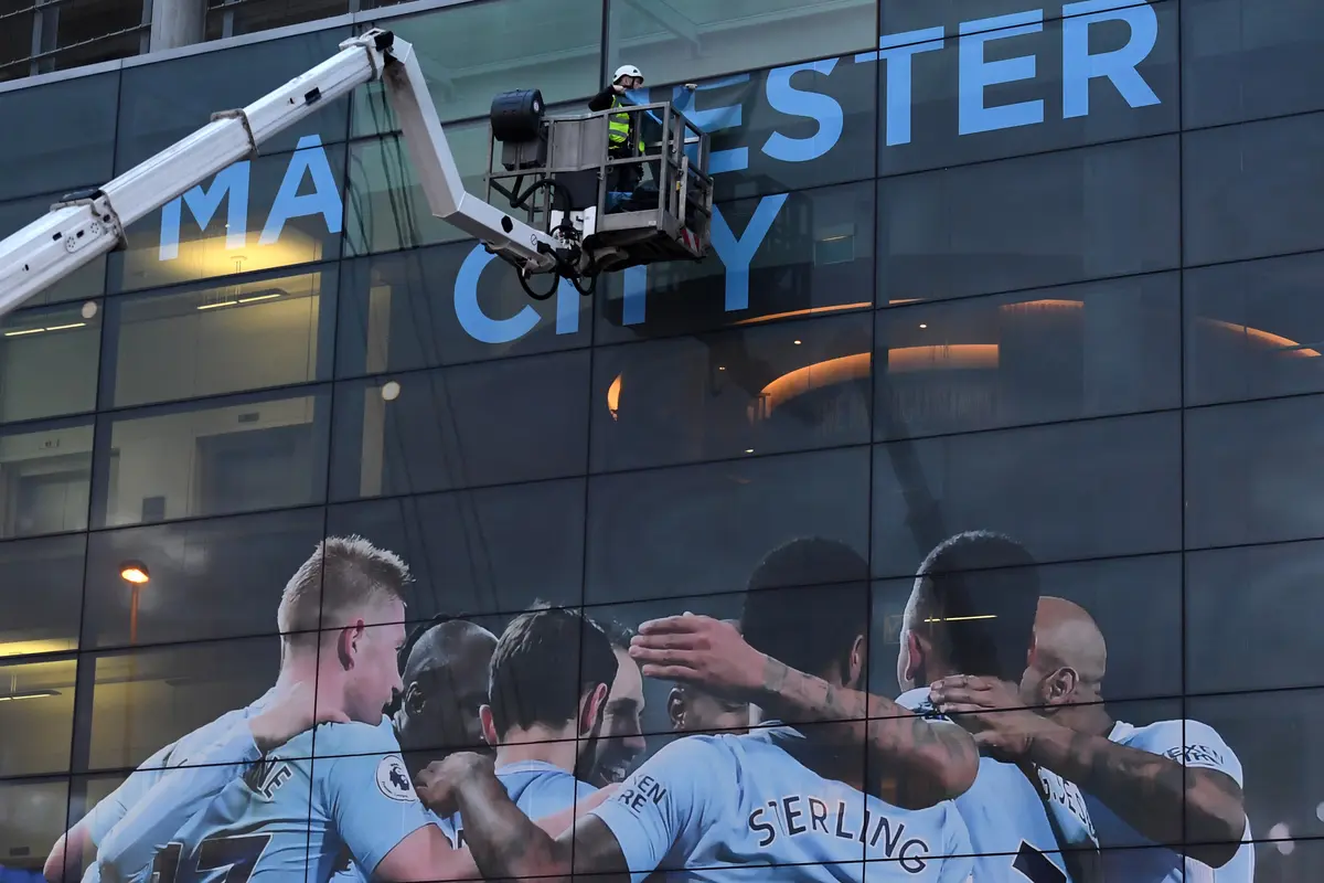 FOTO: Manchester City Mulai Mempersiapkan Pesta Juara Premier League