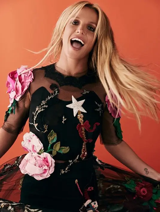Keinginan Britney untuk memiliki anak perempuan di tahun 2017 ini menjadi hal yang wajar untuk menambah kebahagiaannya, mengingat kedua anak yang dimilikinya saat ini berjenis kelamin laki-laki. (Instagram/britneyspears)