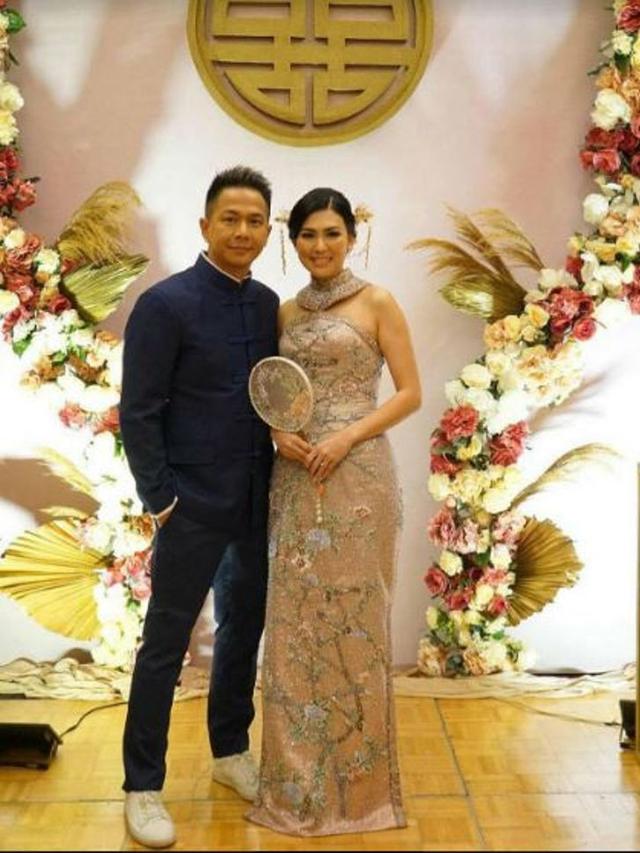 Delon, dan sang istri, Aida Chandra (Foto: Instagram/@aimutz)