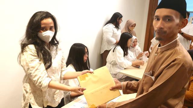 Sido Muncul Berbagi Kasih, Salurkan Rp200 Juta untuk 1000 Anak Yatim di Jakarta