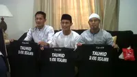 TERHARU - Penyerang Persib Bandung, Yandi Sofyan, terharu mendengar Tausiyah Aa Gym (Bola.com/Bagas Rahadyan)