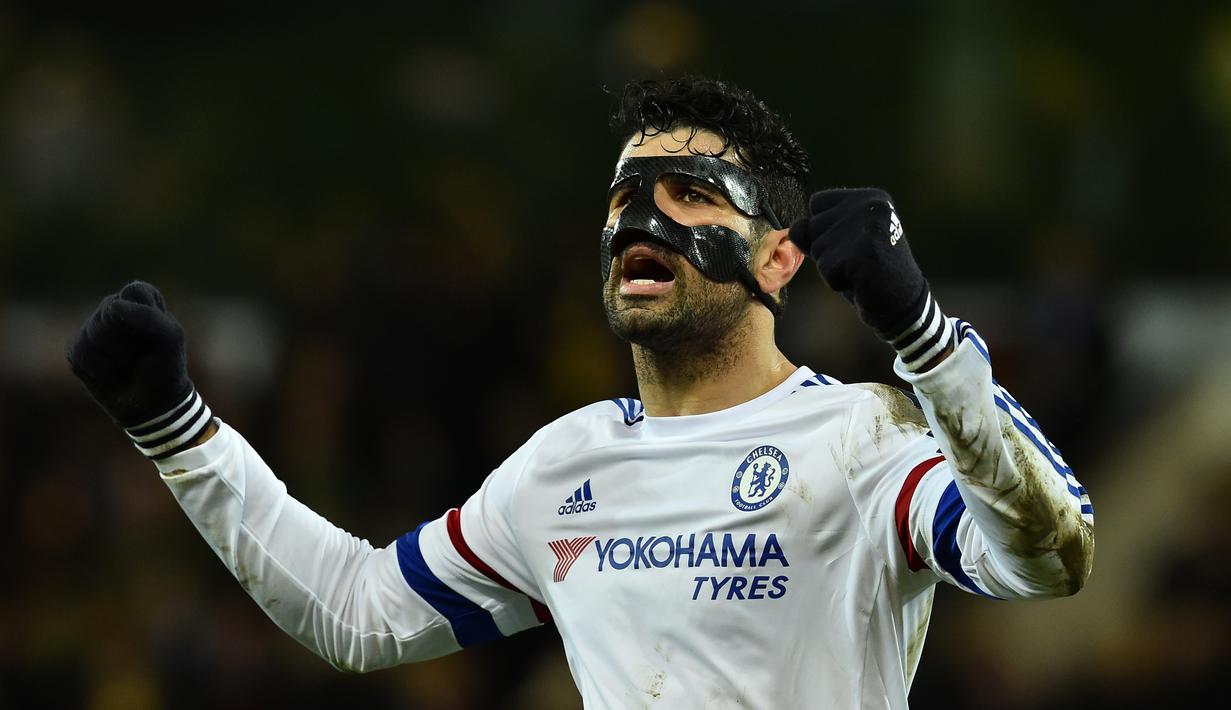 Ekspresi striker Chelsea, Diego Costa, setelah mencetak gol ke gawang Norwich City dalam laga Liga Inggris di Stadion Carrow Road, Norwich, Rabu (2/3/2016) dini hari WIB. (AFP/Ben Stansall)