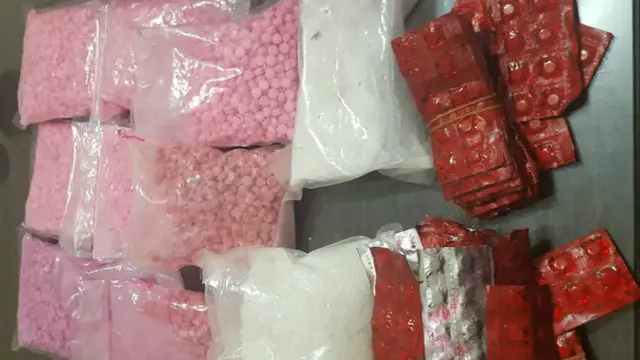 Polisi Amankan Ribuan Ekstasi di Pekanbaru