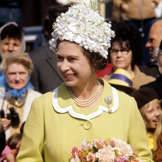 Ratu Elizabeth II