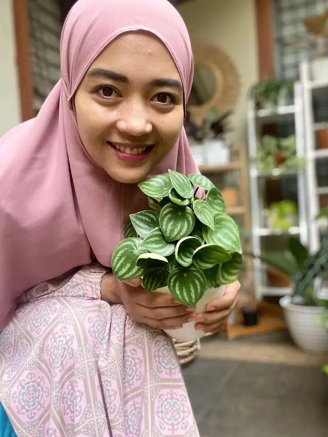 Lama Vakum, Ini 7 Potret Terbaru Nuri Maulida yang Makin Menawan