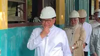 Gubernur DKI Jakarta Pramono Anung Saat Meninjau Sekolah Dasar Negeri (SDN) Kebayoran Lama Selatan 09, Jakarta Selatan, Jumat (24/7/2026). (Winda Nelfira/Liputan6.com)