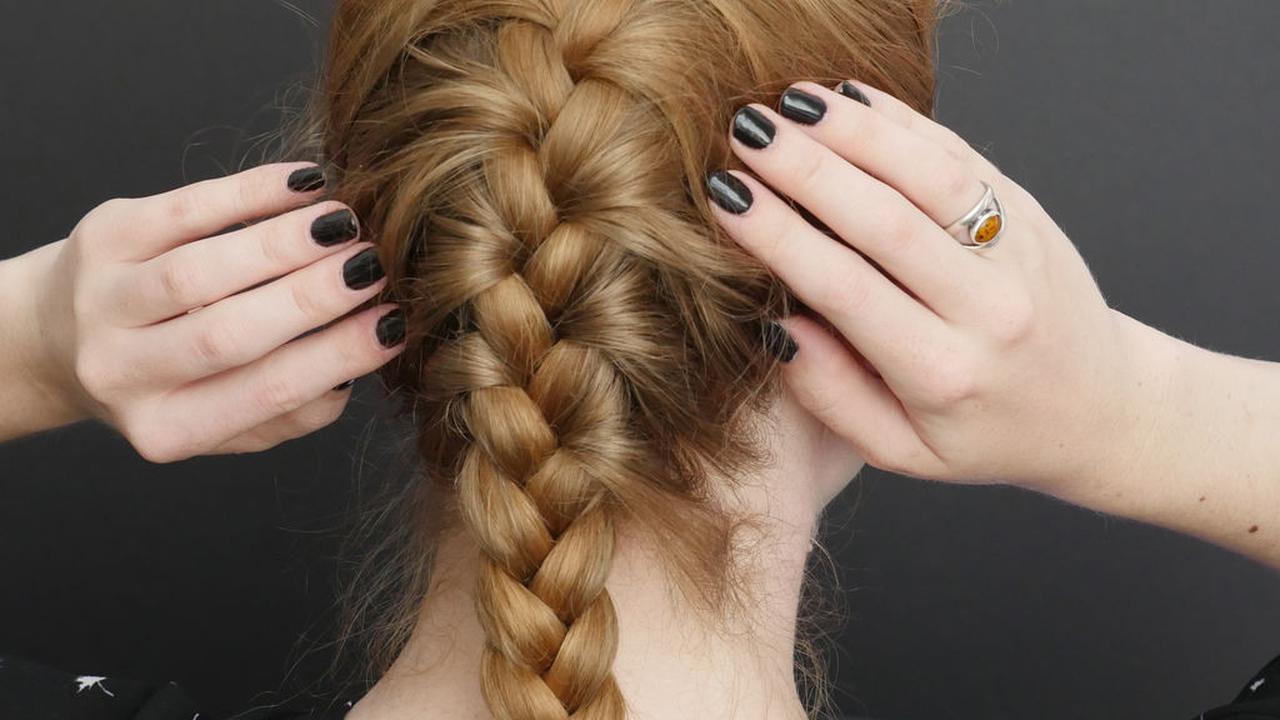 Ilustrasi Kepang French Braid