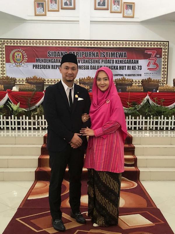 Melalui akun Instagramnya, Nuri Maulida juga terlihat kerap menemani kegiatan sang suami. (Liputan6.com/IG/@nurimaulida)