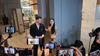 Dinar Candy Kenalkan Resul yang Baru Dikenal 3 Bulan di Resepsi Nathalie Holshcer