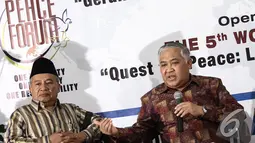 Din Syamsudin menjelaskan World Peace Forum ke-5 akan membicarakan mengenai penyelesaian konflik di berbagai dunia, Jakarta, Selasa (4/11/2014). (Liputan6.com/Faizal Fanani)