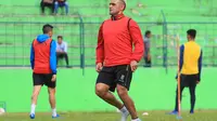 Cristian Gonzales belum mencapai kesepakatan dengan Arema FC jelang bergulirnya Liga 1 2017 pada pertengahan April mendatang. (Rana Adwa)
